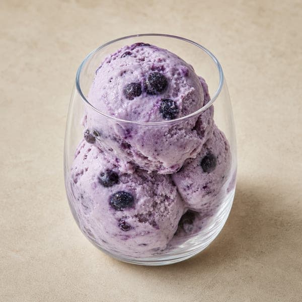Domowe lody z jagodami