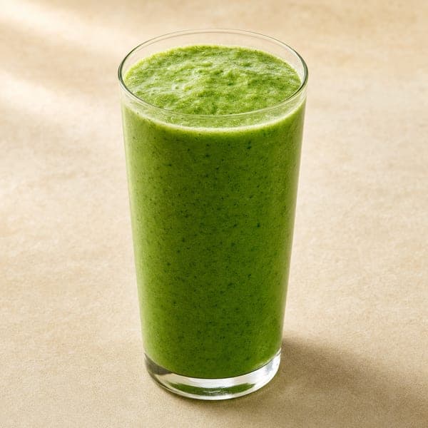 Zielone smoothie z ananasem, jarmużem i jabłkiem