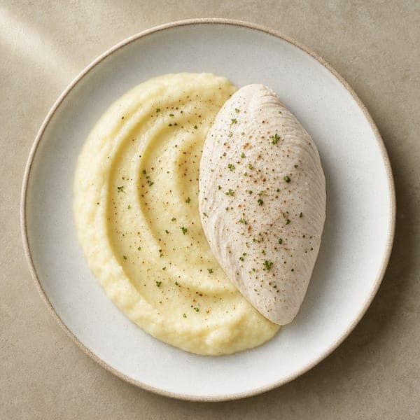 Gotowany drób z kremowym puree kalafiorowym