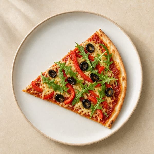 Pizza z wegańskim serem na cienkim spodzie