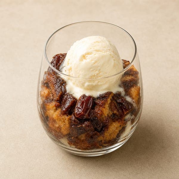 Chlebowy pudding z lodami